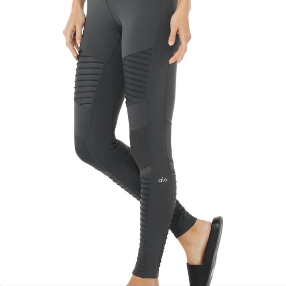 Alo Yoga Moto Legging